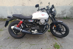 Moto Guzzi v7 special edition teen 2024