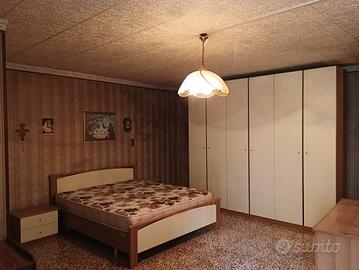 Camera da letto completa come nuova 