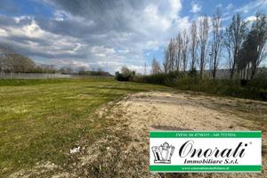 Terreno di 3300 m² a Roma