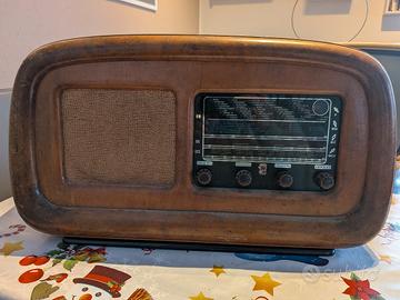 Radio d'epoca Zenit mod. Z538