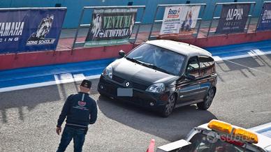 Smembro Renault Clio rs 182 no cup