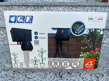 Irrigatore automatico con serbatoio