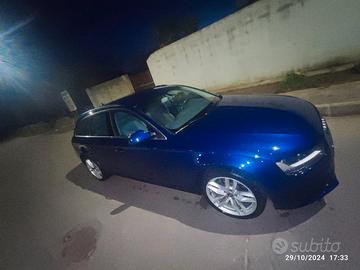 auto audi a 4