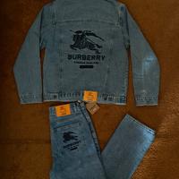Completo di Jeans Burberry (giacca e pantalone)