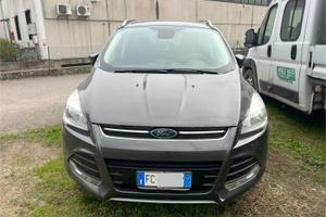 Ford kuga incidentata