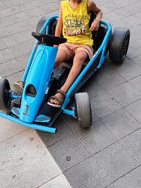 Auto elettrica semi nuova