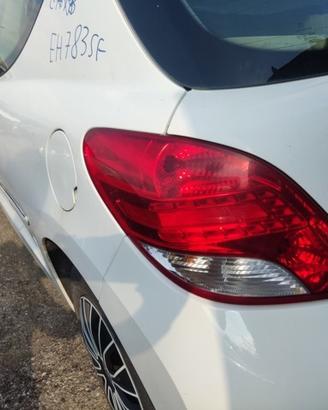 Fanale posteriore sinistro PEUGEOT 207 del 2011