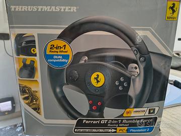 Volante con pedaliera thrustmaster 