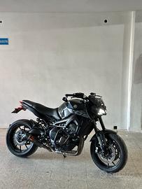 Yamaha Mt-09 2017 akrapovic