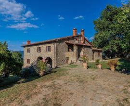 casale con vista mozzafiato su Arezzo