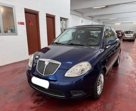 Lancia Ypsilon 1.4 16V Platino AUTO CON ALLESTIMEN
