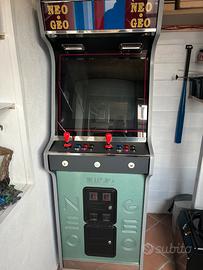 Cabinato arcade