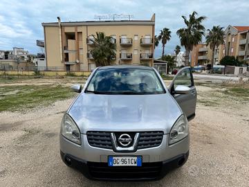 Nissan Qashqai 2.0 4x4 GANCIO TRAINO