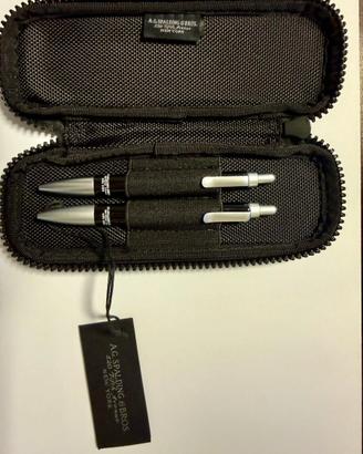 A.G. Spalding & Bros. Set penne con custodia