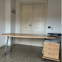 3 scrivanie da ufficio con cassettiera e desk