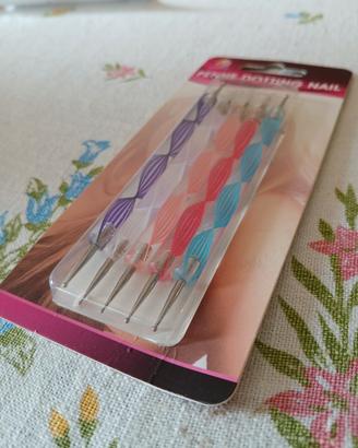 Penne Dotting Nail Art: Kit Manicure Pedicure 5pz