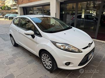 FORD Fiesta 1.4 TDCi 70CV 3 porte Titanium