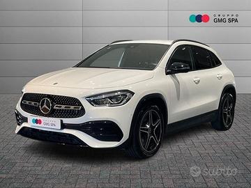 Mercedes-Benz GLA 200 d Premium auto