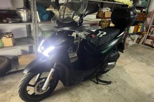 Scooter QJ 200cc