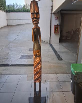 statua in legno " pensatore" 