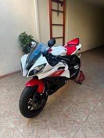 Yamaha R6 - 2008