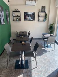 Set Tavolo e 4 sedie x bar o ristoranti euro 315