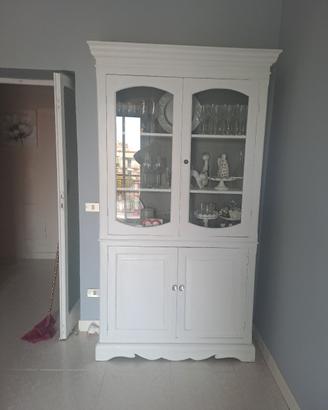 credenza antica e ristrutturata 