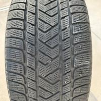 Gomme Invernali Pirelli Scorpion 275/45 R21