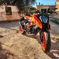 KTM DUKE 390 2024
