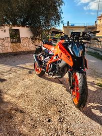 KTM DUKE 390 2024