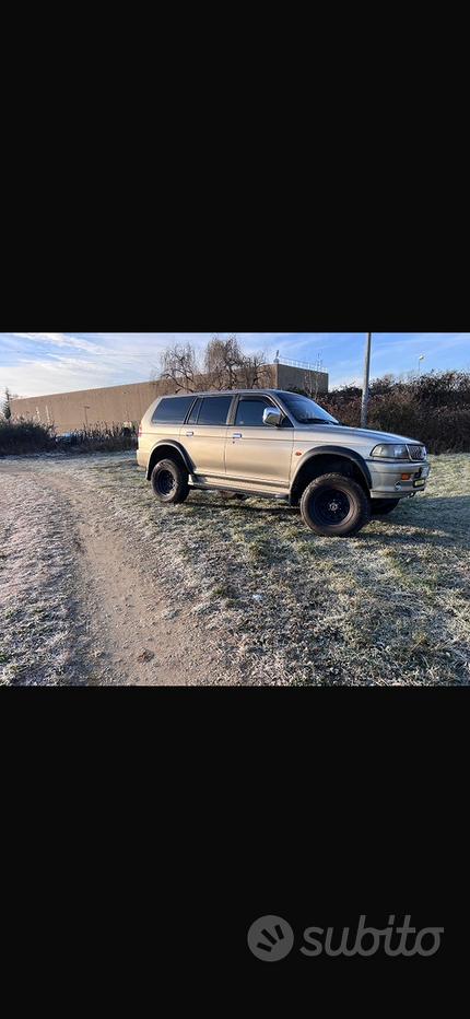 MITSUBISHI Pajero Sport