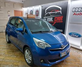 Toyota Verso-S 1.3 MT cambio automatico