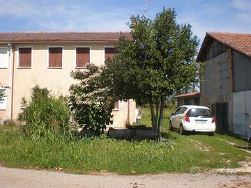 Fabbricato e magazzino/deposito