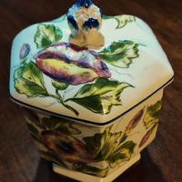 VASO DEL PRODUTTORE MICJIELOTTO DECORTO A MANO.