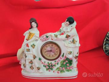 Orologio da tavolo in porcellana