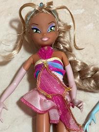 Winx Doll Flora Enchantix