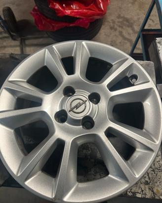 4 Cerchi in lega Opel 16”