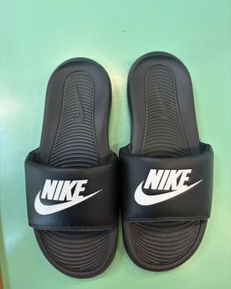 Ciabatte Nike