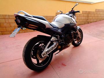 Suzuki GSR 600 - 2009