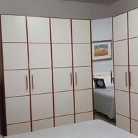 Armadio bianco 4+2 ante con angoliera