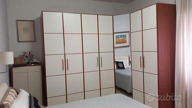 Armadio bianco 4+2 ante con angoliera