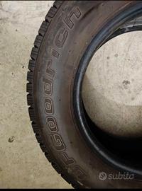 Gomme  BF Goodrich 215/65/15C M+S 104/102 T Dot 21