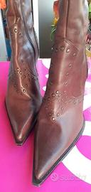 Stivali marroni tacco alto ma comodo - taglia 38