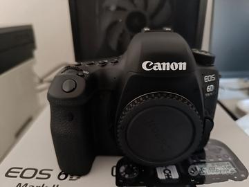 Canon 6D Mark II Nuova 