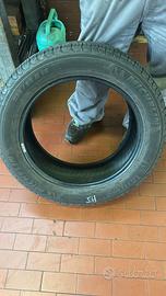 4 Pneumatici per vettura