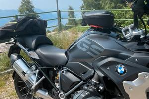BMW GS 1250 Triple Black