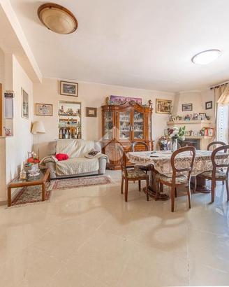 4 LOCALI A FRASCATI