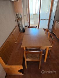 TAVOLO - PANCA - SEDIE ABBIANATE