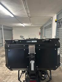 Set GIVI Trekker Outback: bauletto + valigie