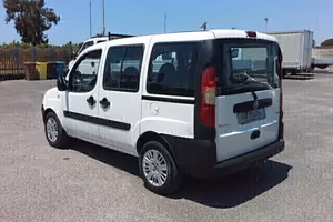 Fiat Doblo 1.9 MJT Vettura VETRATO 5 POSTI